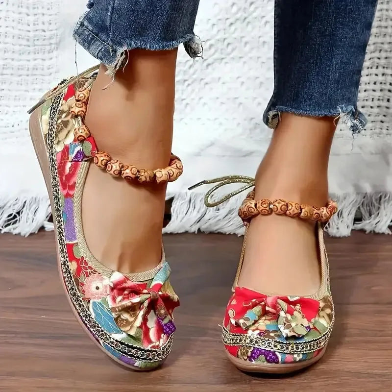 Women's black ethnic platform sandals with elastic band and cloth upper for plus sizes