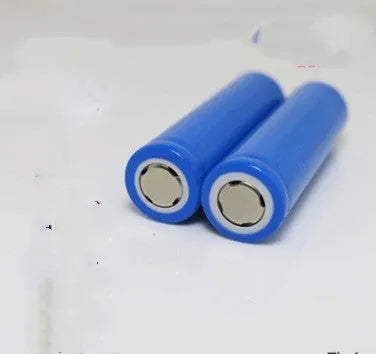 Single 18650 format 3.7V 2600mAh lithium-ion rechargeable battery cell on a white background.