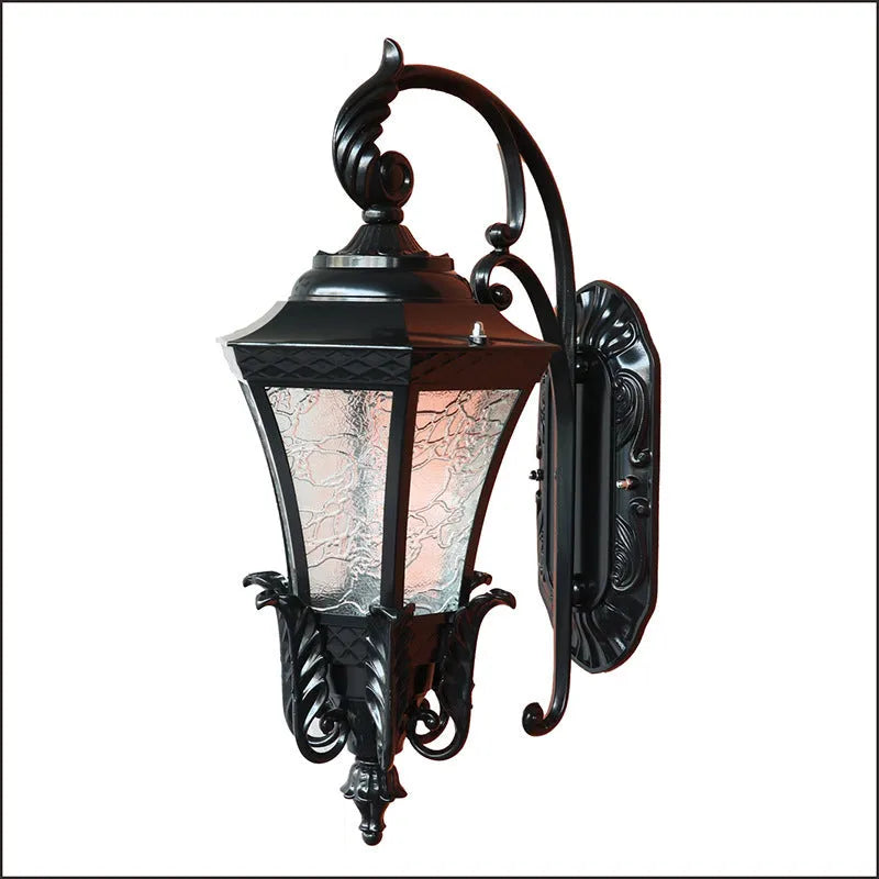 European-style outdoor waterproof courtyard lamp in black or bronze finish
