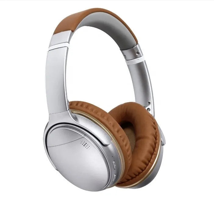 Wireless noise reduction foldable headphones in Black with Bluetooth 4.2 and 300mAh battery