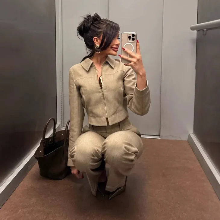 Women's long sleeve jacket and straight-leg trousers suit with a grey 3D herringbone pattern