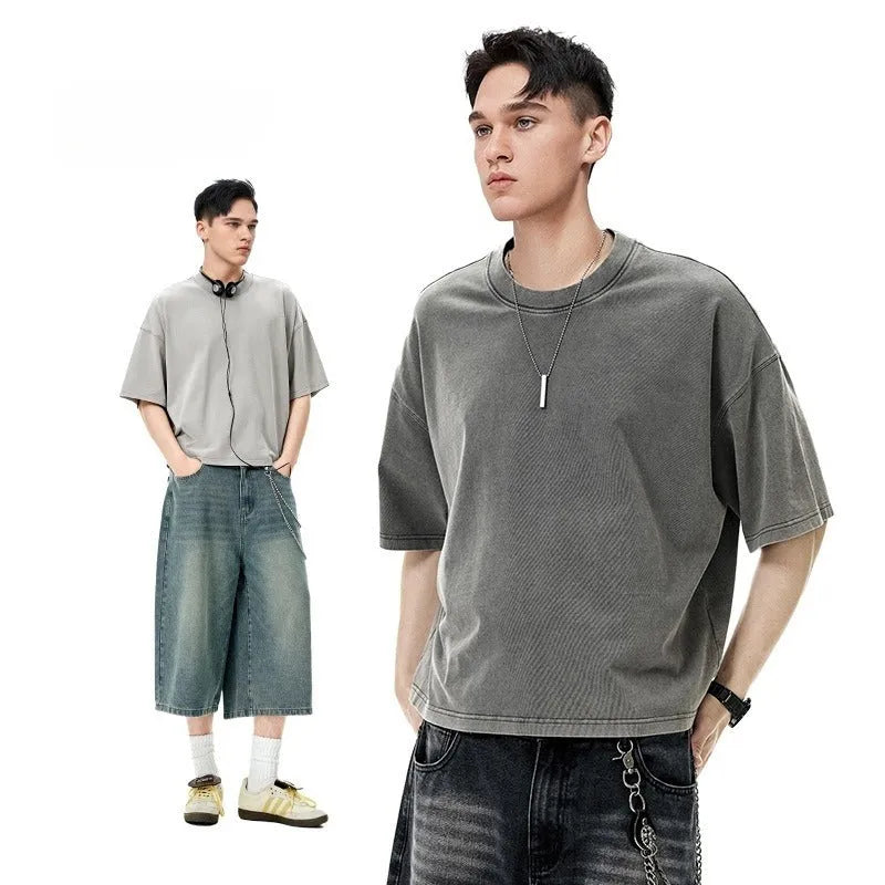 Men's washed-out vintage cotton T-shirt in loose fit with drop-shoulder sleeves
