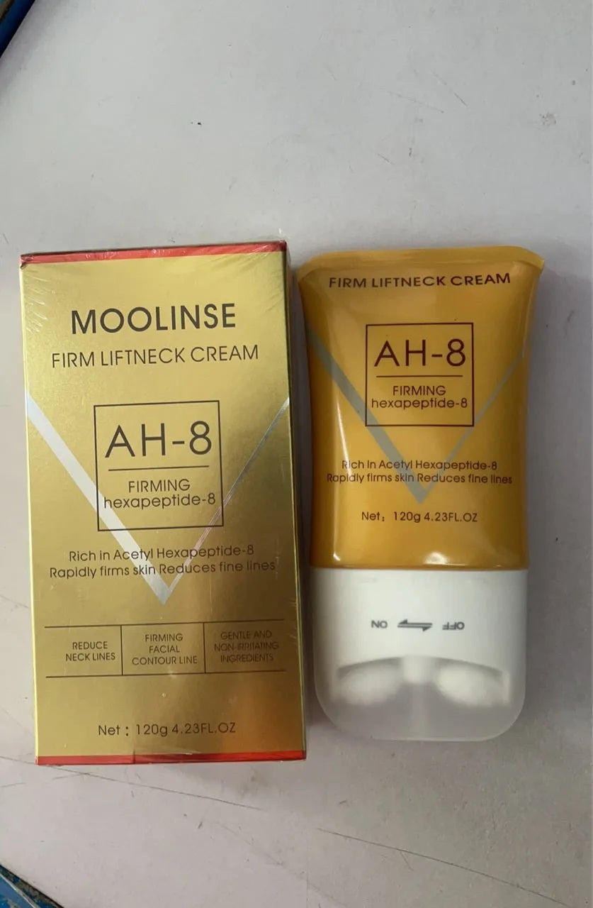 Neck moisturising cream in medium sample size packaging for dry skin types