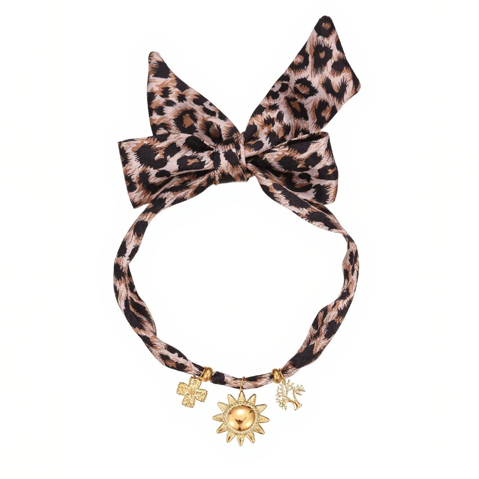 Geometric pendant necklace with chain design in 18K gold plating on stainless steel