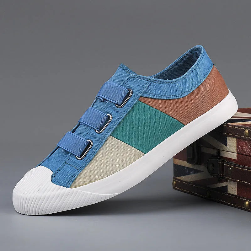 Men's low-top canvas sneakers with elastic band closure and round toe in a beige colour option