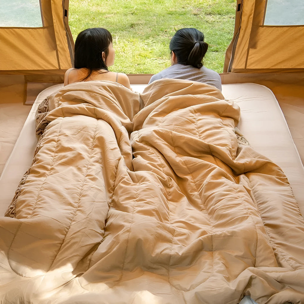 Four seasons camping sleeping bag with hollow cotton filler measuring 190x75cm