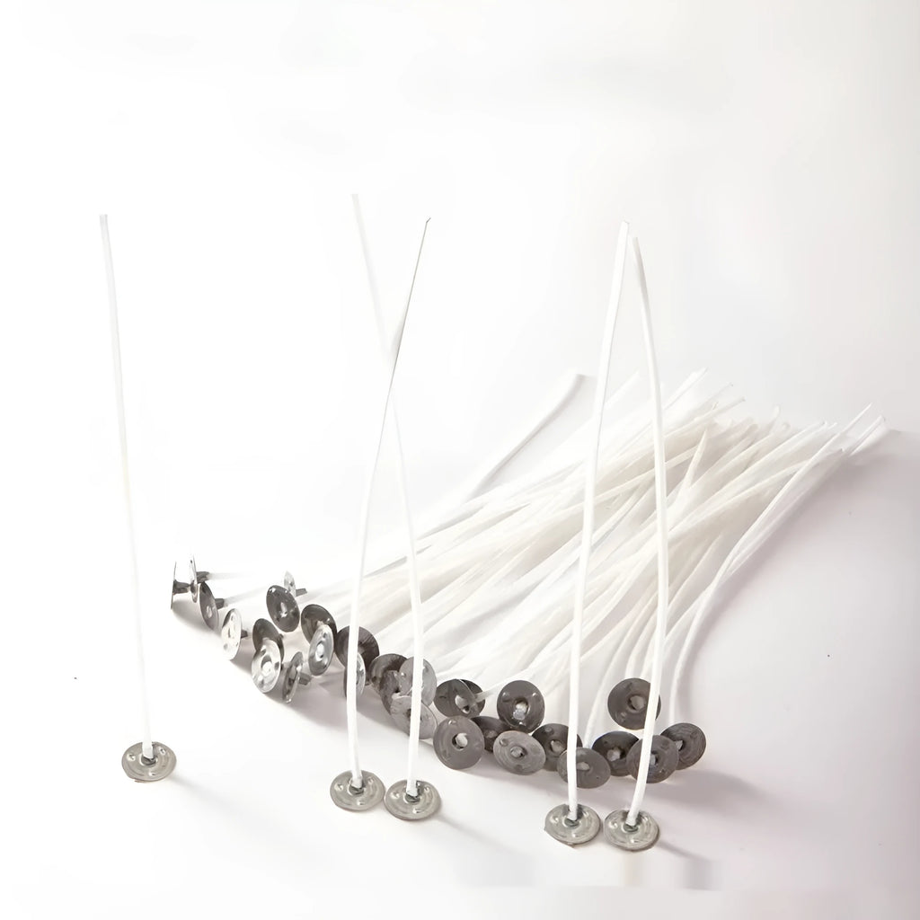 White cotton candle wicks for DIY candle making in lengths 2.6cm, 6cm, and 8cm.