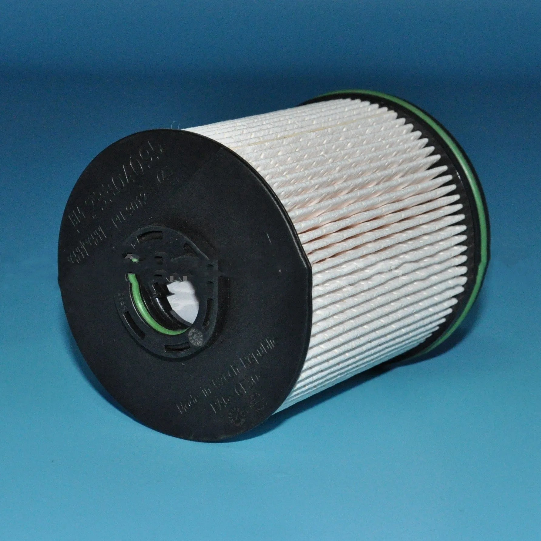 Vauxhall and Opel Astra diesel fuel filter element with gasket, 106mm tall with 88mm diameter.