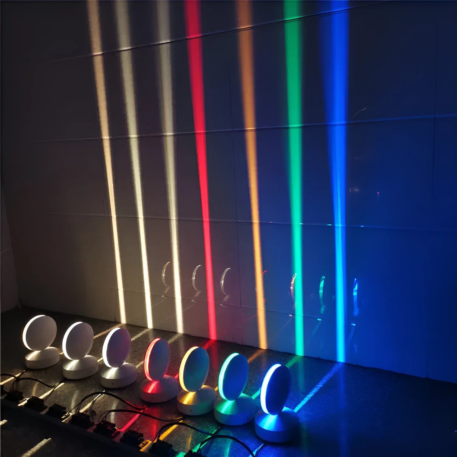Modern aluminium corridor wall lamp spotlight bar with glass lens and LED in blue, green, red, white, or yellow.
