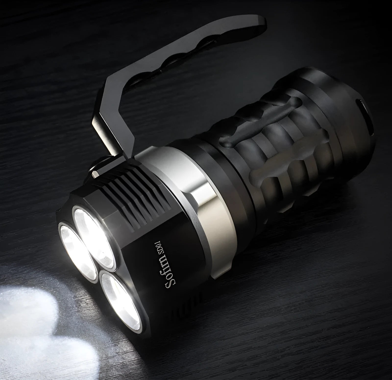 Aluminium alloy diving torch flashlight with 350+ lumens brightness for outdoor and underwater use