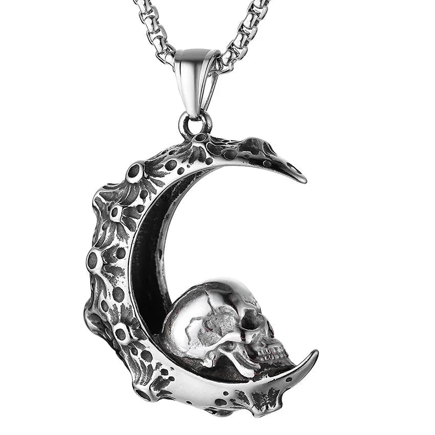 Men's silver stainless steel necklace with an alloy skull pendant on a chain.