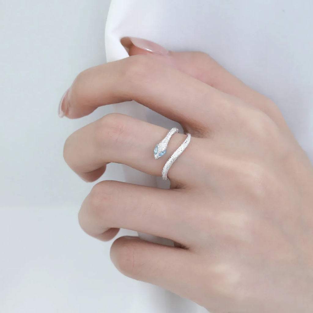 Adjustable silver snake ring for women with white gold electroplated colour finish