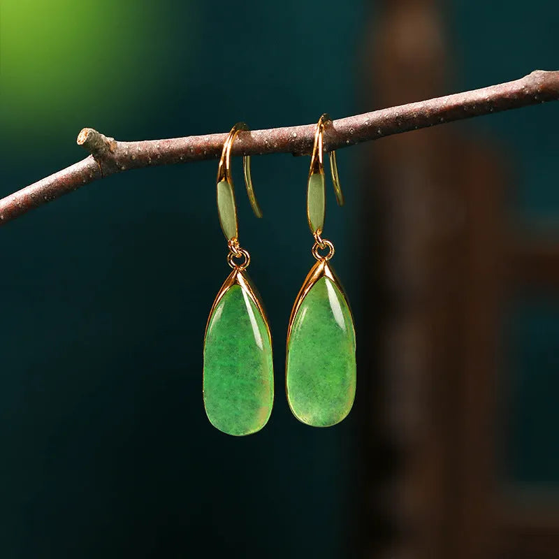 Retro geometric Chinese style earrings with water droplet design in jade colour