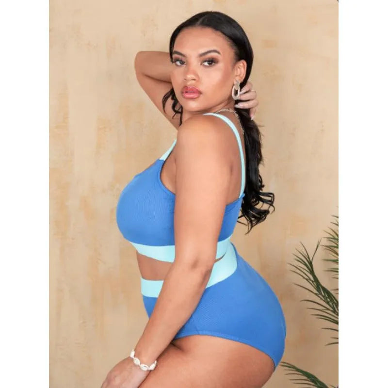 Women's solid-colour high-waist bikini set with brief bottom and visible stitching detail