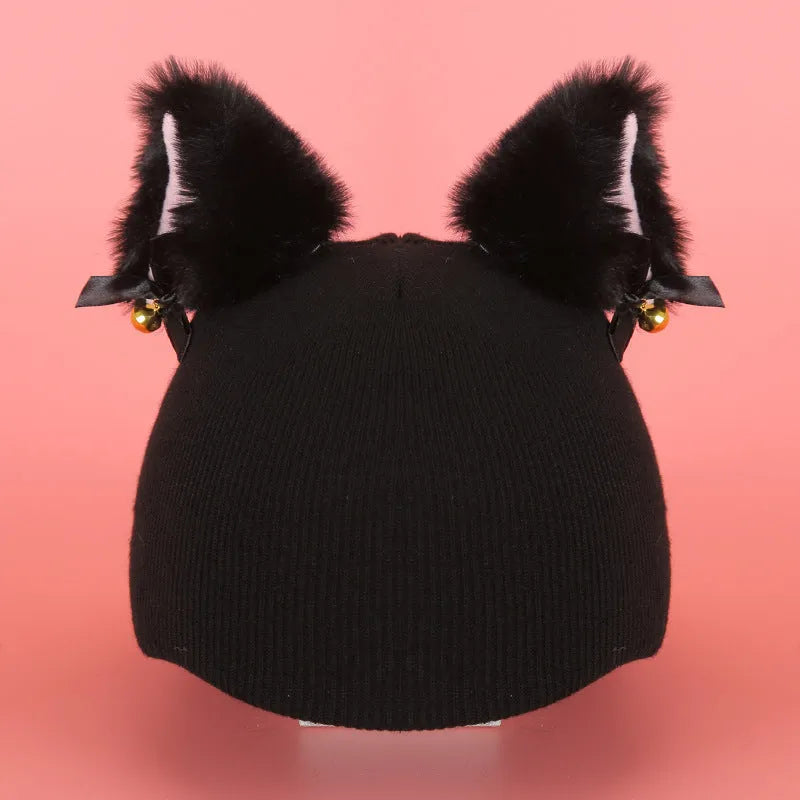 Cartoon-themed plush fabric helmet cover and ear decorations set for motorcycles and bicycles.
