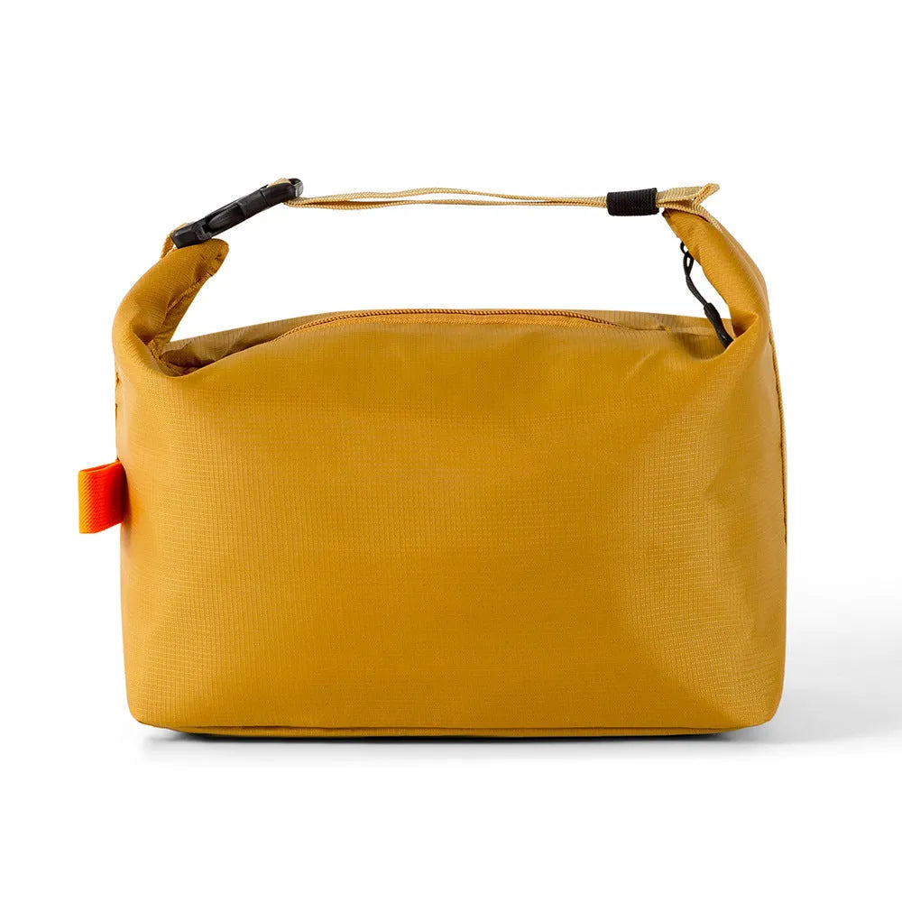 Japanese-style insulated lunch bag in oxford cloth with wide opening for food and drinks.