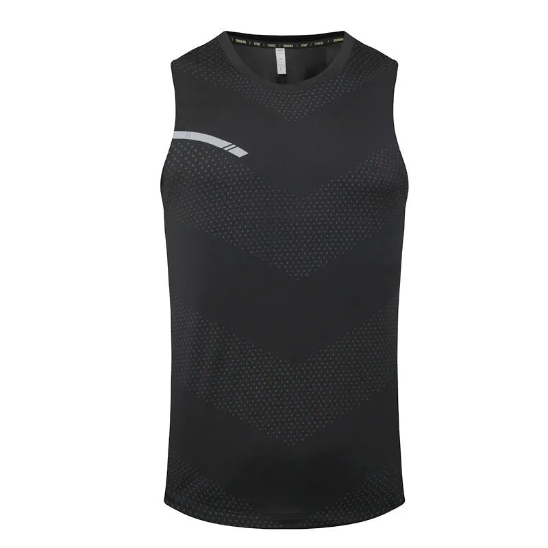 Solid colour quick-dry polyester sports tank top for men and women on a hanger.
