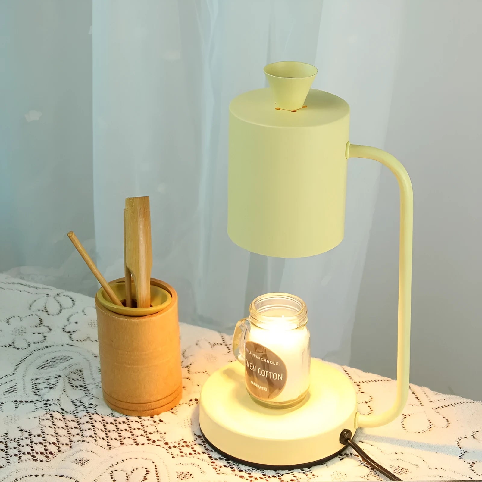European style white aromatherapy wax melt lamp with dimmer switch and metal holder