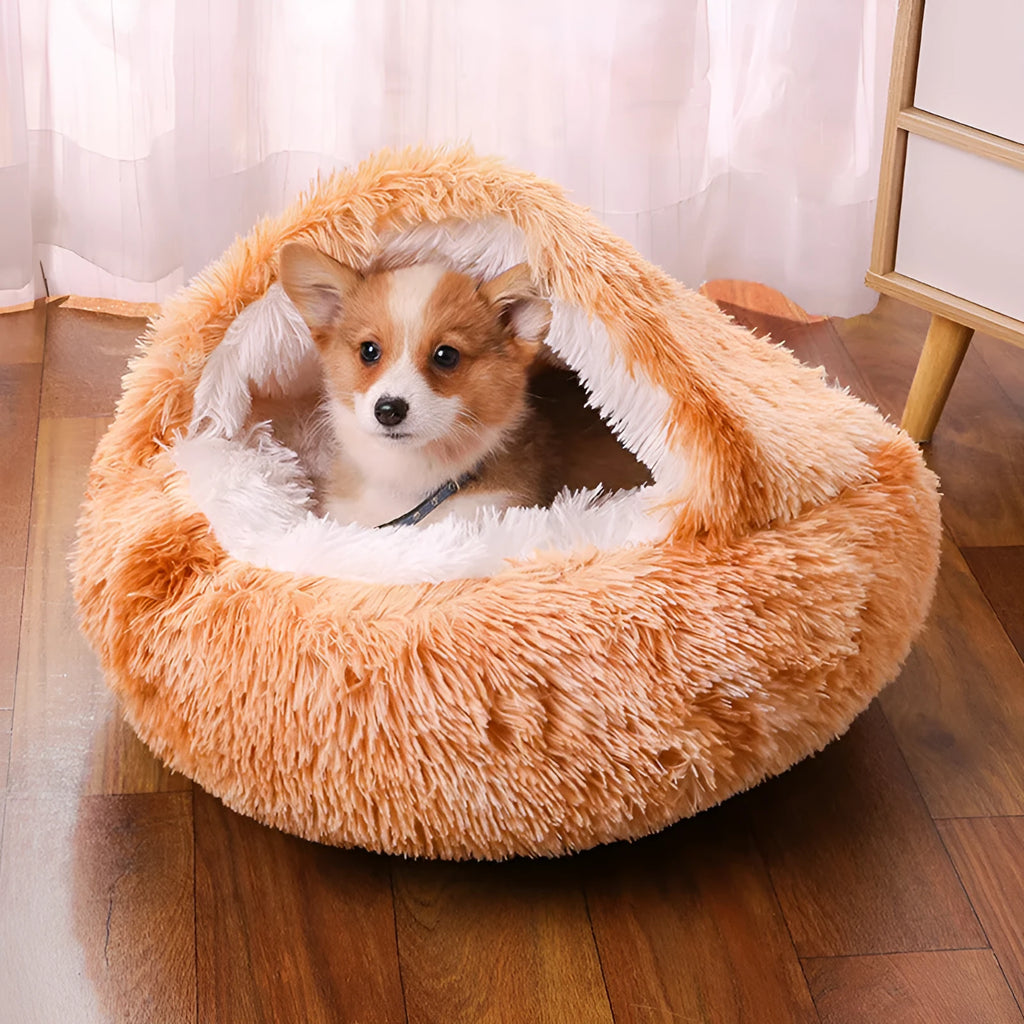 Waterproof cloth dog kennel with warm room section in semi-surrounded design