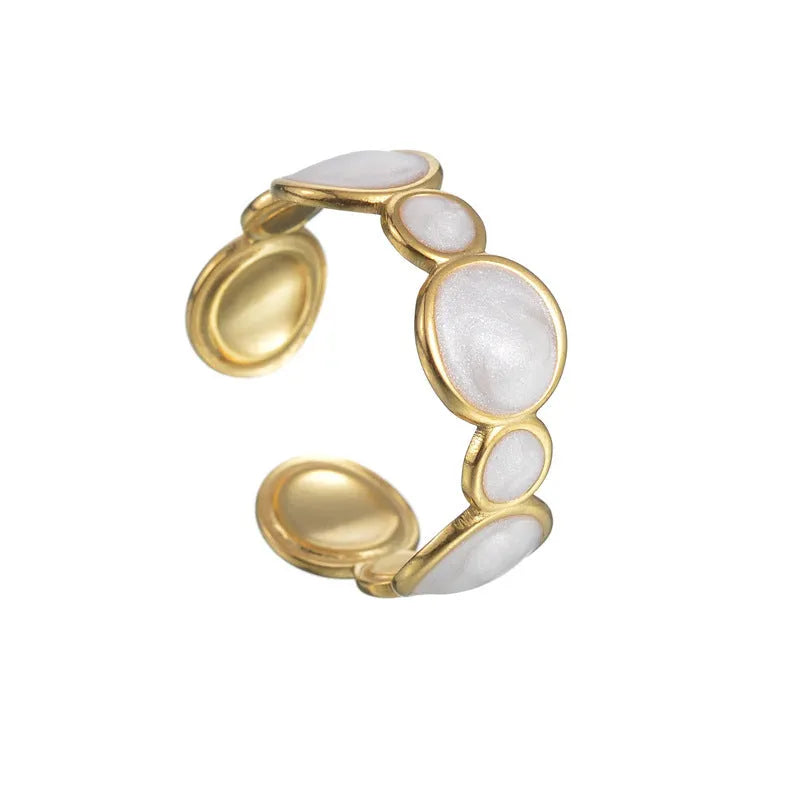 Adjustable geometric stainless steel ring with electroplated finish