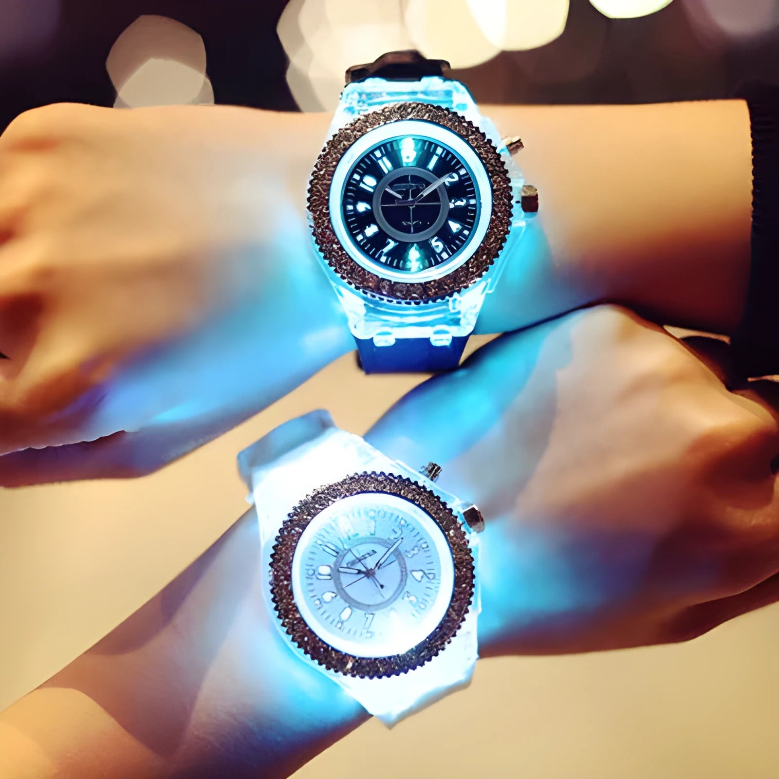 Women's LED luminous quartz watch with round 43mm dial on a silicone strap