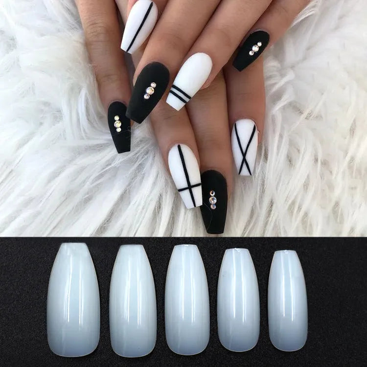 500 clear natural false nails in 10 different sizes for professional and home application