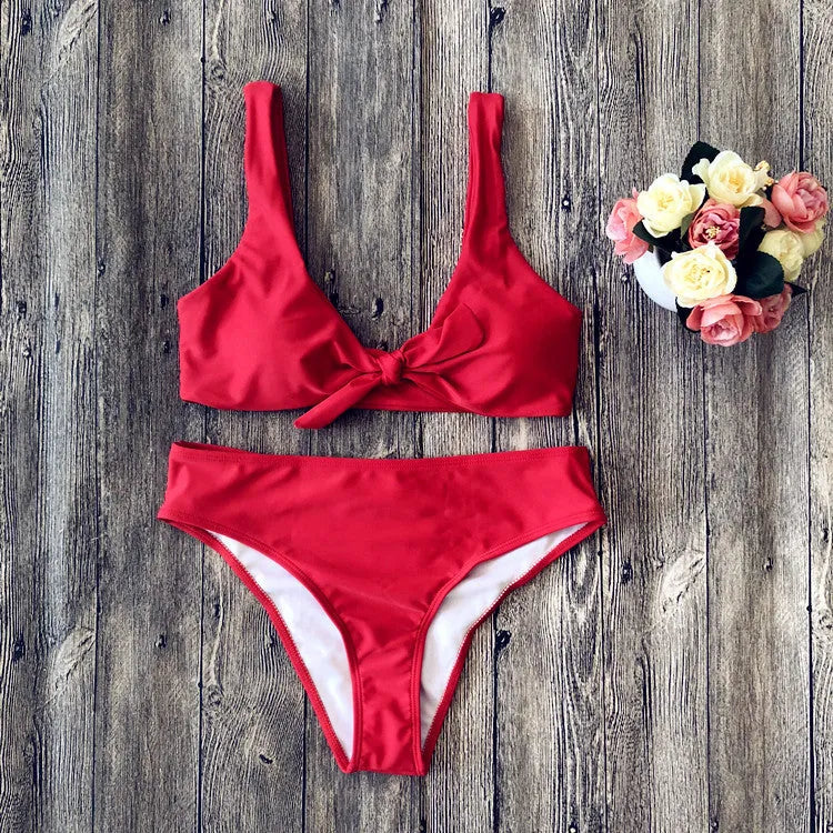Ladies polyester bikini set in black colour with matching bra and panties