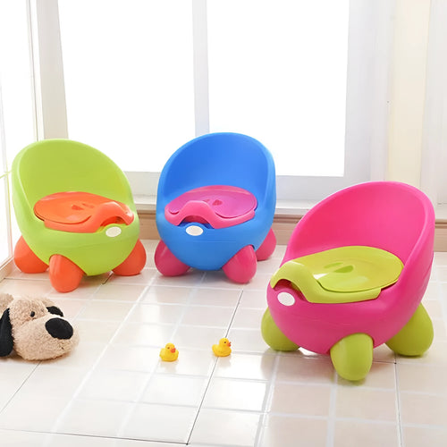 Dandan cartoon-designed baby toilet training stool in blue, made of PP plastic.