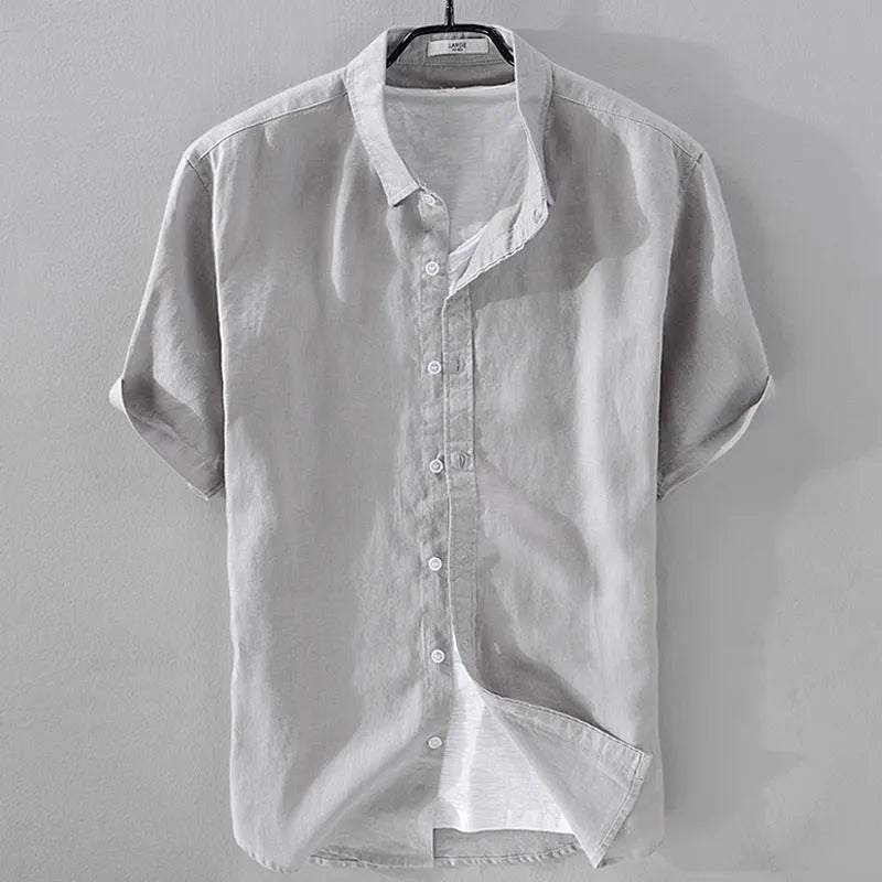 Men's short sleeve linen shirt in solid colour with loose fit design
