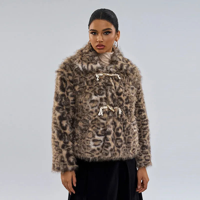 Leopard print women's coat with buckle lapel design in street fashion style