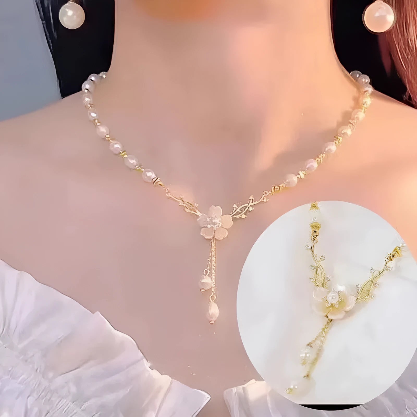 Women's alloy necklace with pearl flower pendant and rose design on pearl chain