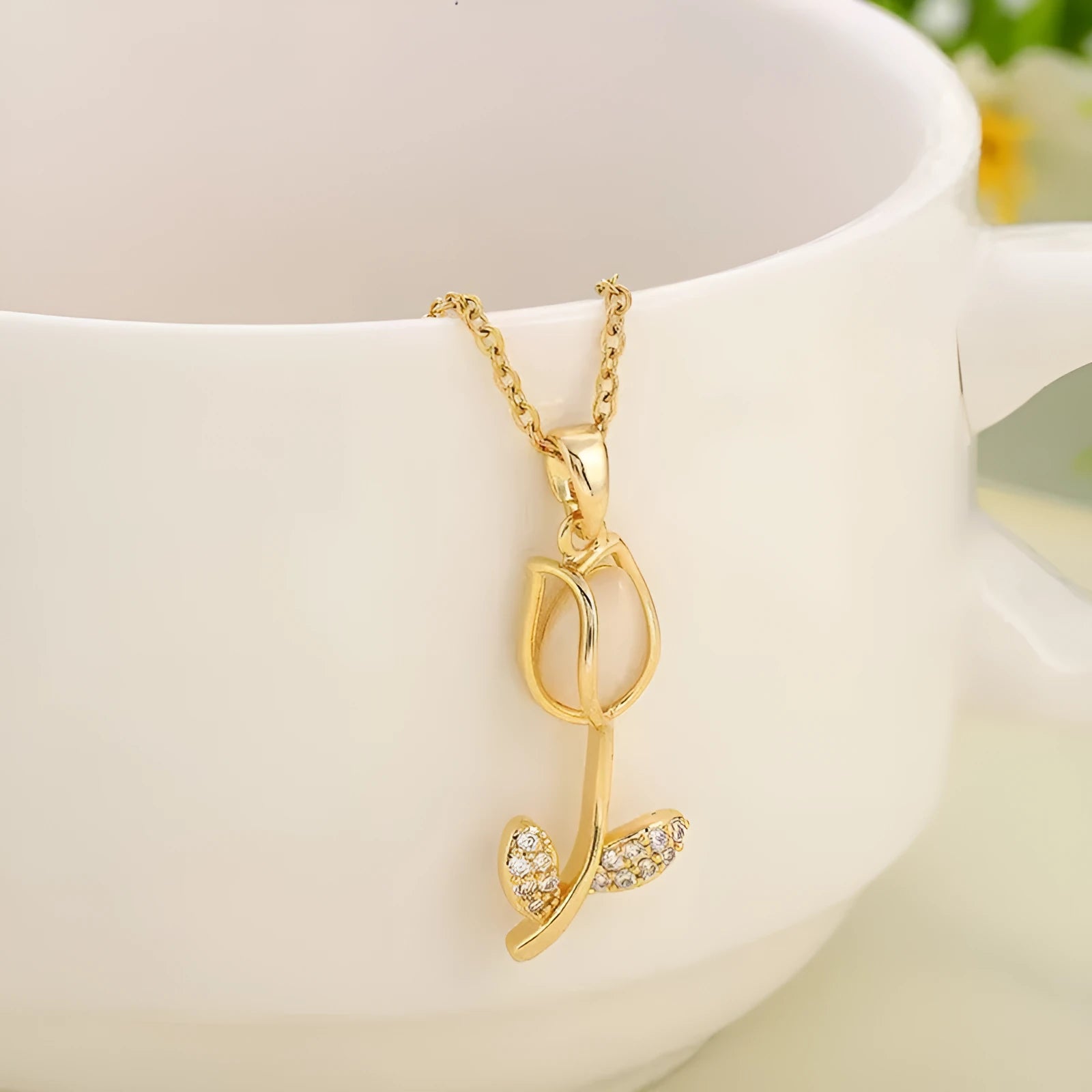 Zircon tulip necklace with adjustable titanium steel chain and copper-plated gold pendant