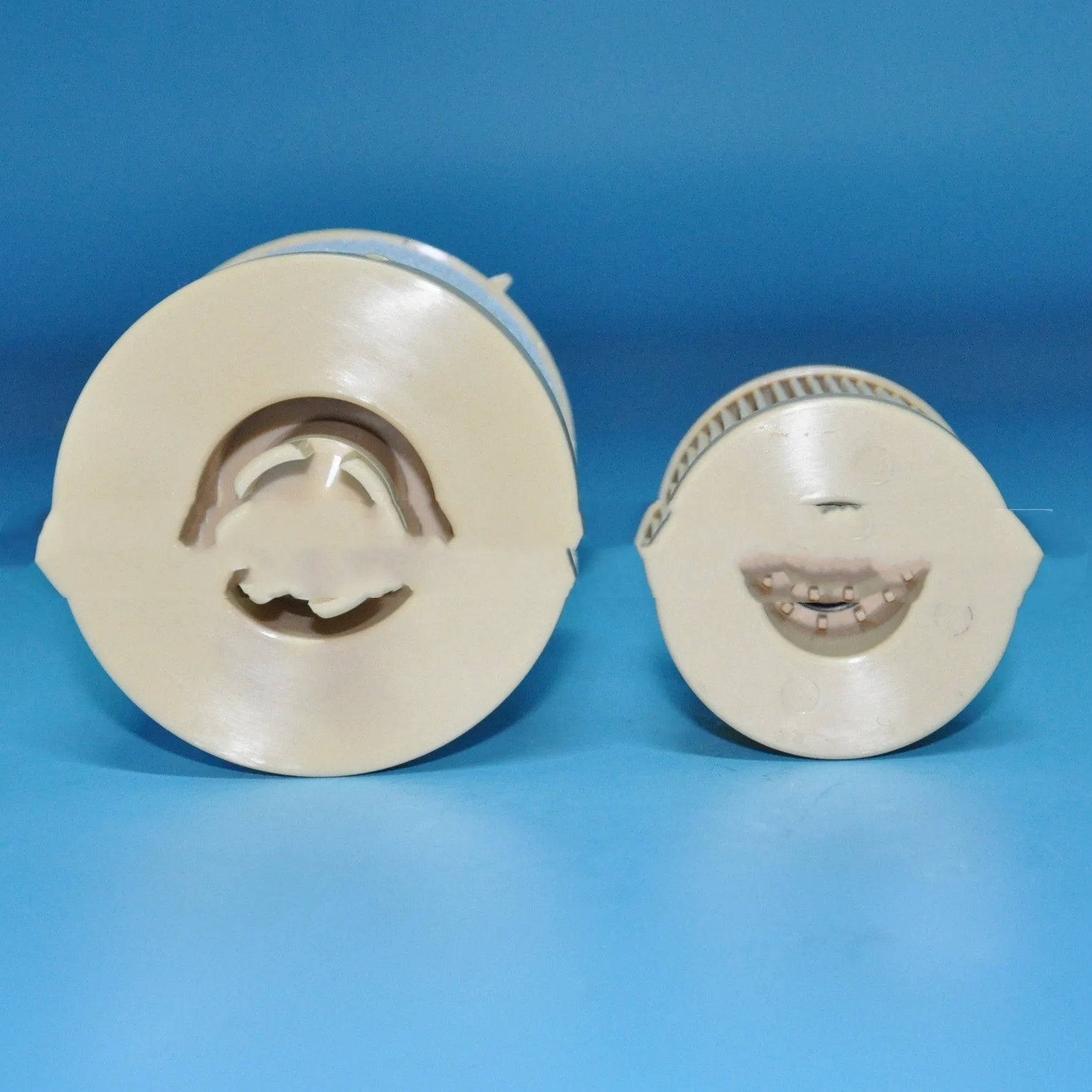 FD4616 diesel fuel filter for Ford trucks, shows dimensions: 106mm tall, 84mm wide.