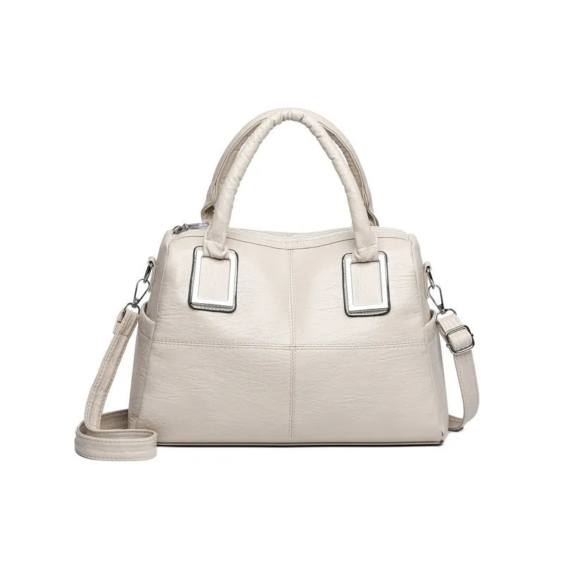 Women's simple shoulder bag in horizontal square design with large capacity and internal organisation compartments