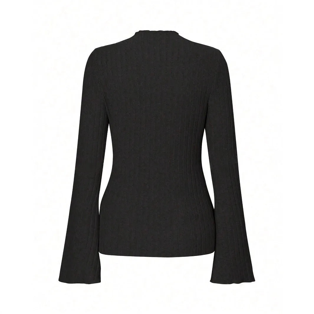 Men's long sleeve polyester top with lantern sleeves and sunken stripe pattern in slim fit