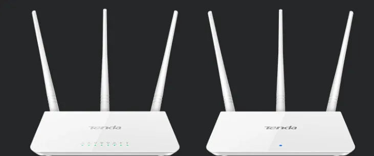 White dual-band wireless router with US plug for 2.4G and 5G broadband networks