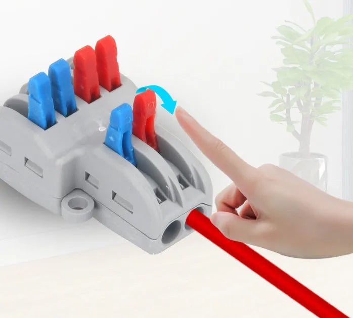 A quick wire connector terminal block with a fire insulation shell, suitable for 0.08-4.0mm² wires and rated for 32A.