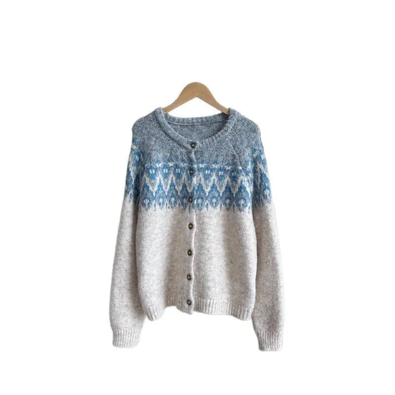 Women's contrast colour jacquard thickened sweater coat in loose fit.