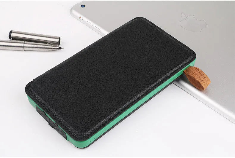 Rainproof solar power bank with monocrystalline panel and LED light in black colour