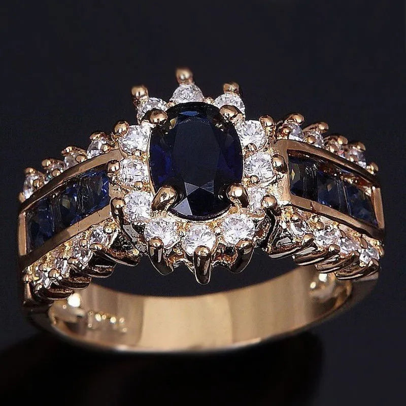 Personalised unisex ring with cubic zirconia stones in sunflower and square designs