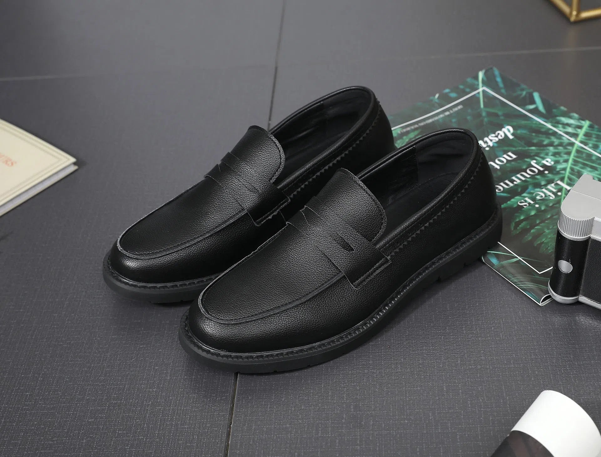 Men's casual slip-on shoes with microfiber upper, rubber sole, black tassel detailing, low top wedge heel