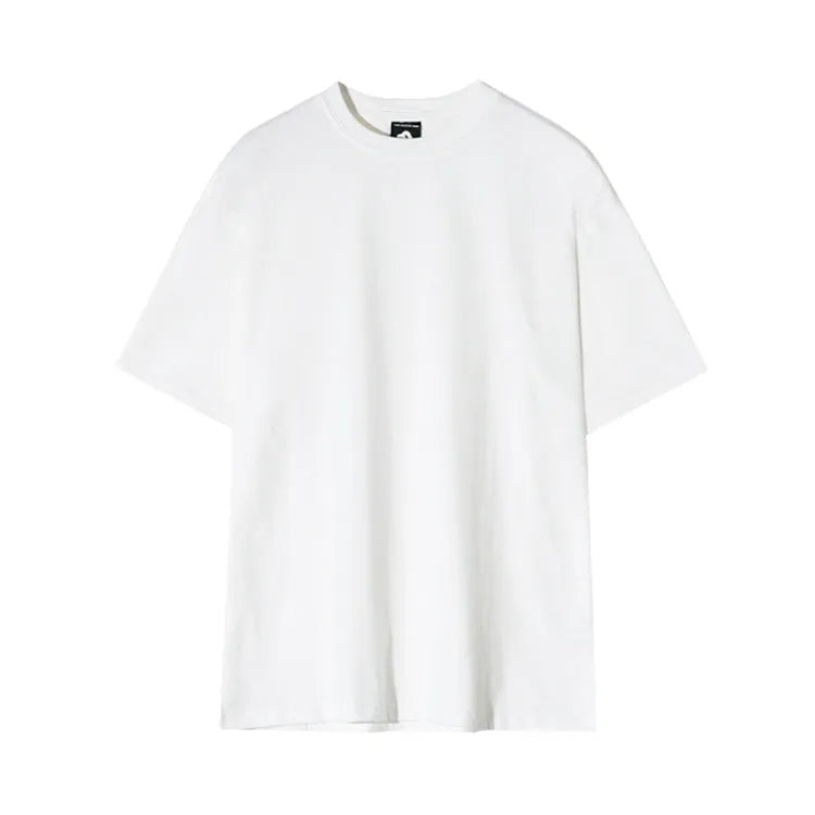 Men's slim fit cotton t-shirt in black with half-length sleeves and round neck