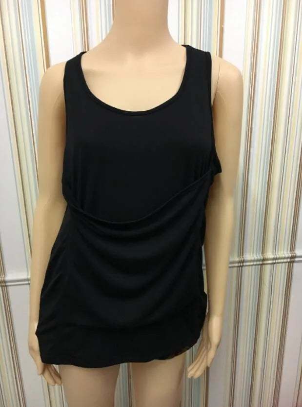 Plain cotton T-shirt with round neck collar in men's brown, simple short sleeve design