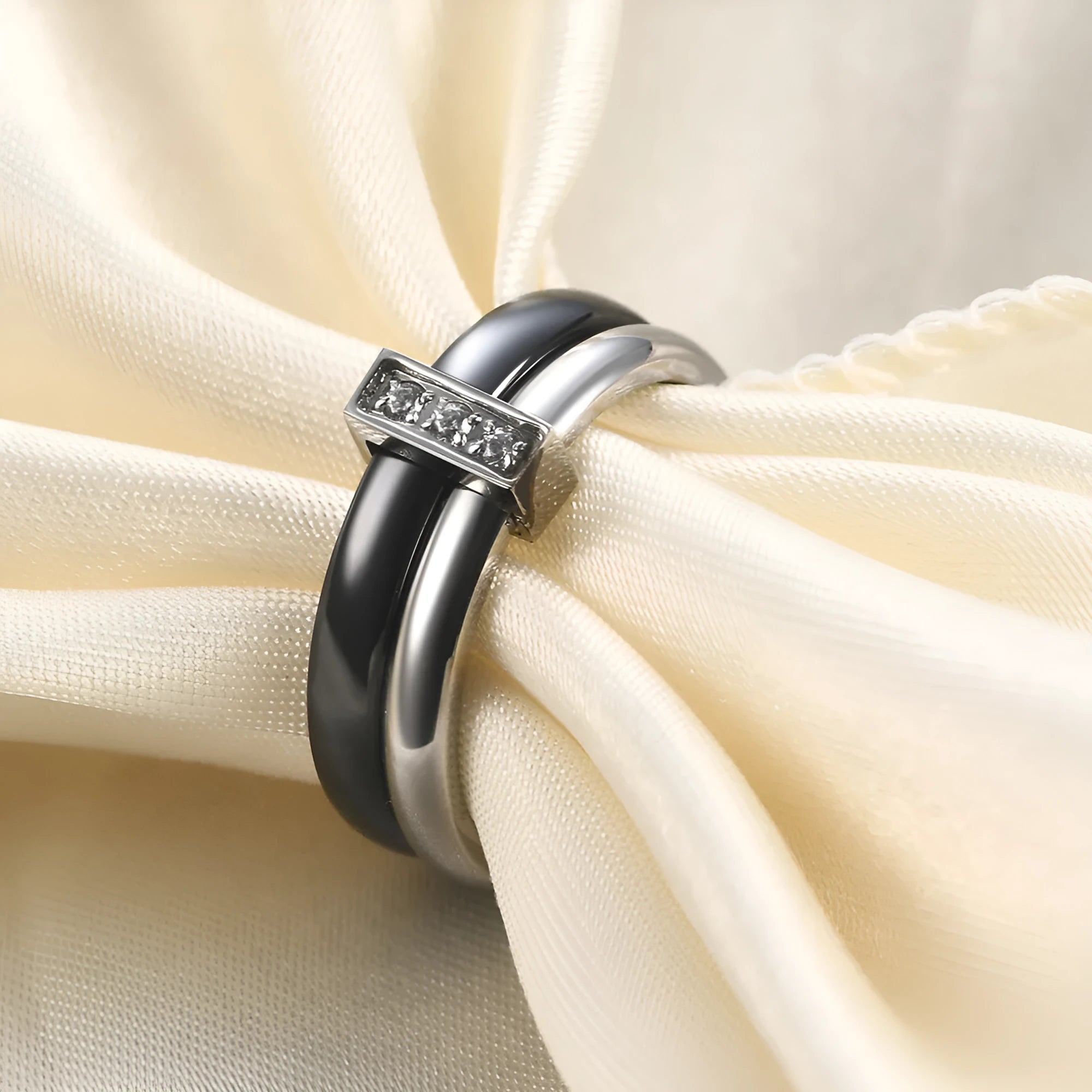 Ceramic women's ring with glossy stitching and zirconium accents in steel black or golden white, 6mm width