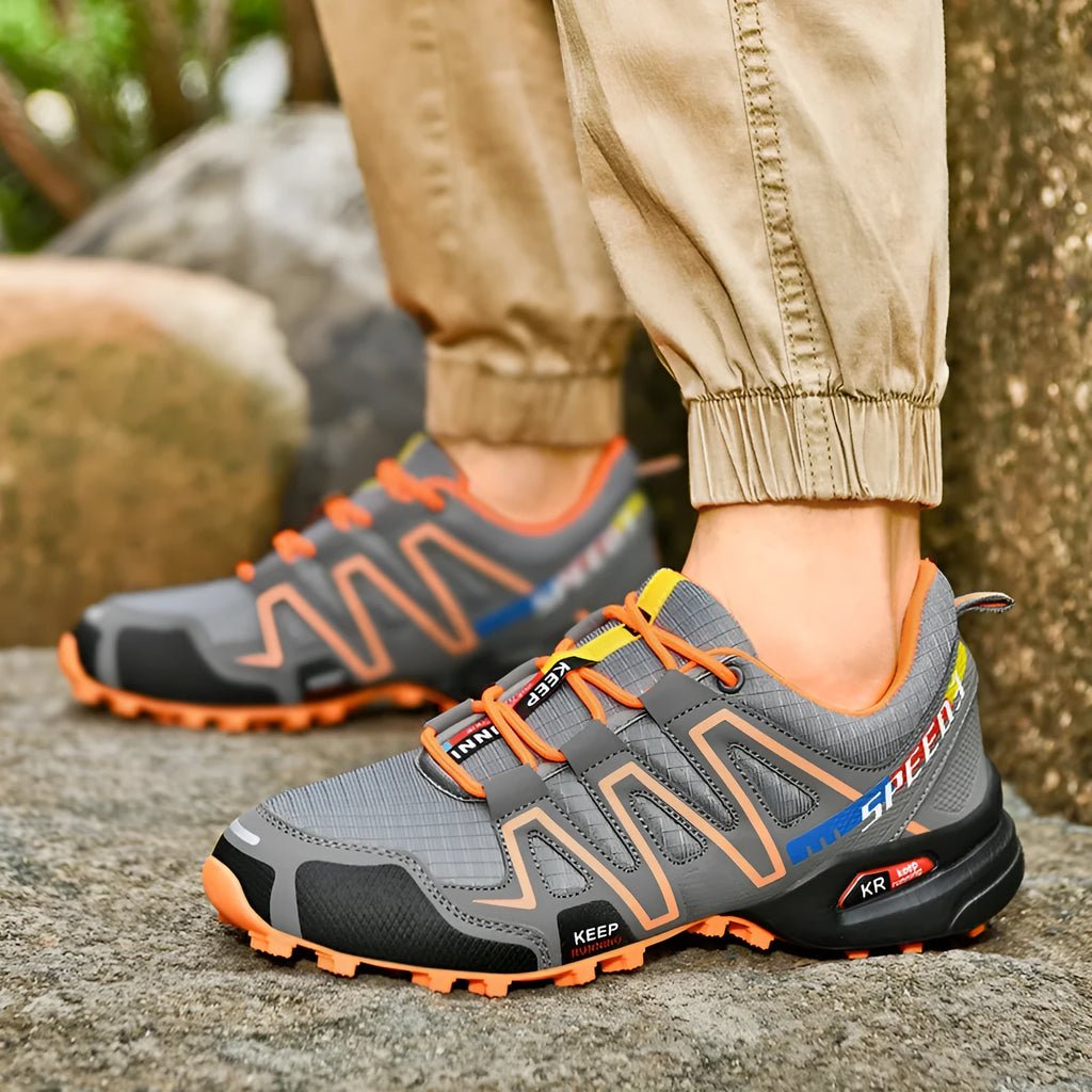 Men's plus size casual running shoes with synthetic leather upper and mesh lining