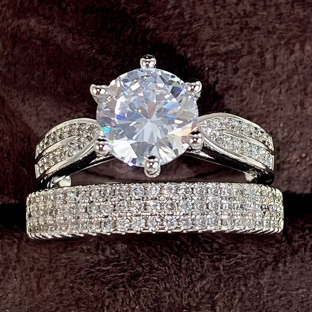 White gold colour wedding ring bracelet with geometric round design