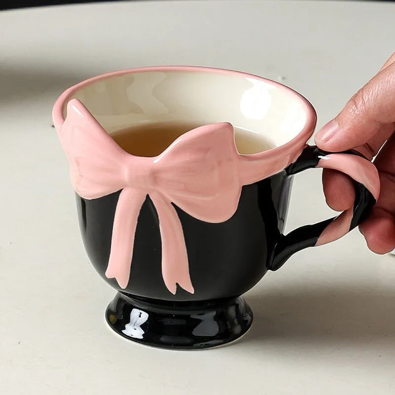Ceramic heart bow mug in white or black pink with 400ml capacity