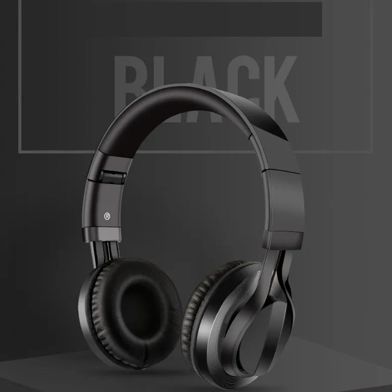 Black wired over-ear headphones with microphone and 3.5mm plug on a 1.5m cable