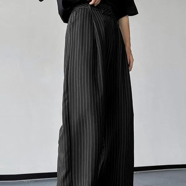 Men's black vertical striped pleated casual trousers with high elasticity fabric