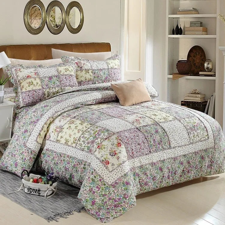 Pure cotton quilted bedspread three-piece set in Korean style with matching pillowcases.